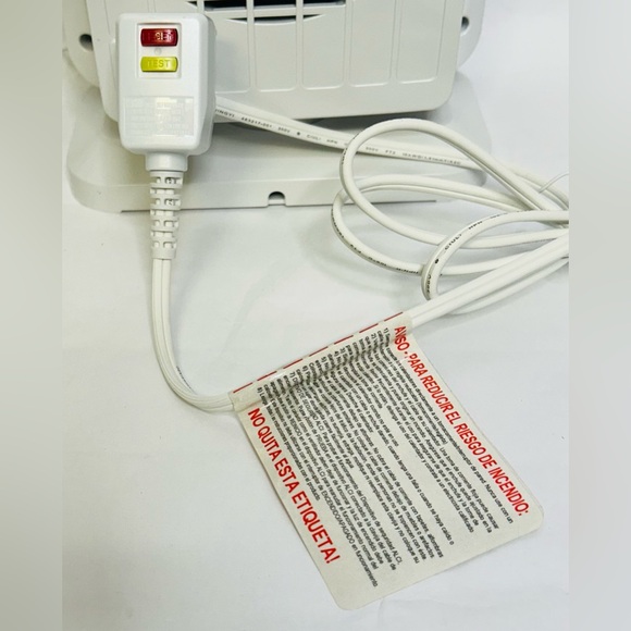 Soleil Digital Electric Portable Ceramic Space Heater, PTC-910B- NEW IN BOX - Picture 9 of 11